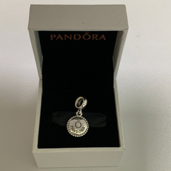 Pandora Smoky Mountain Exclusive Charm - Picture 4 of 4